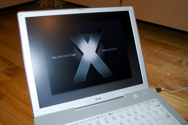 14inch_g4_ibook_a 4