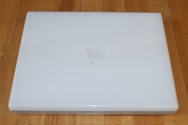 14inchG3iBook_0004