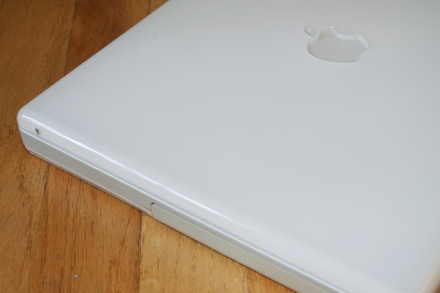 14inchG3iBook_0006