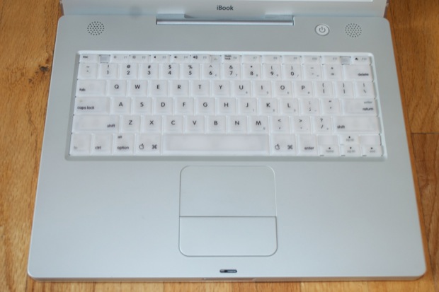 14inchG3iBook_0008