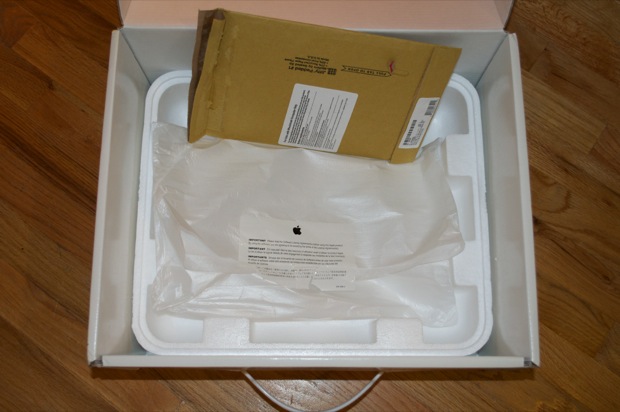14inchG3iBook_0035