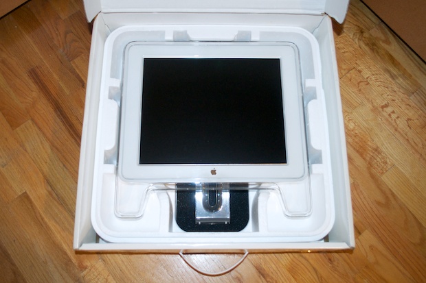 17studioDisplay_0016