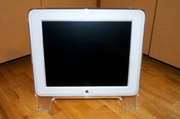 17studioDisplay_0018