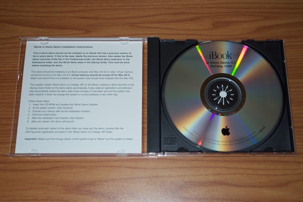 Apple_demo_CDs_0011