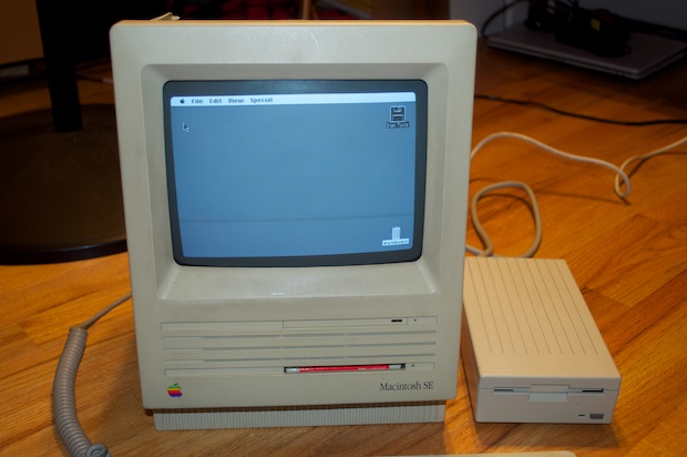 MacSE_2_ 11-19-57