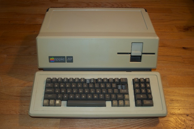 new_appleIII_0001