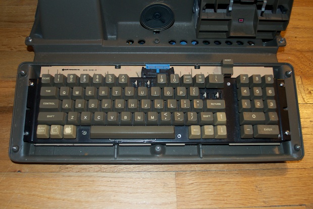 new_appleIII_0015
