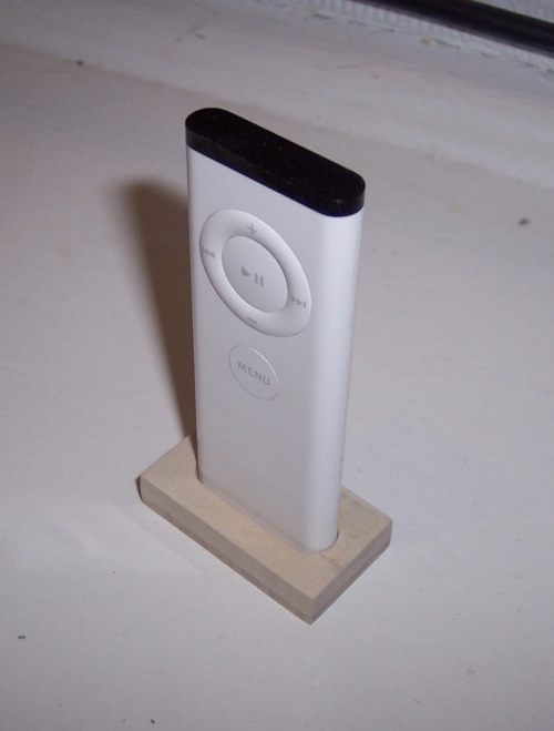 remote_stand14